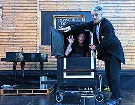 Monsieur und die Dame am Klavier